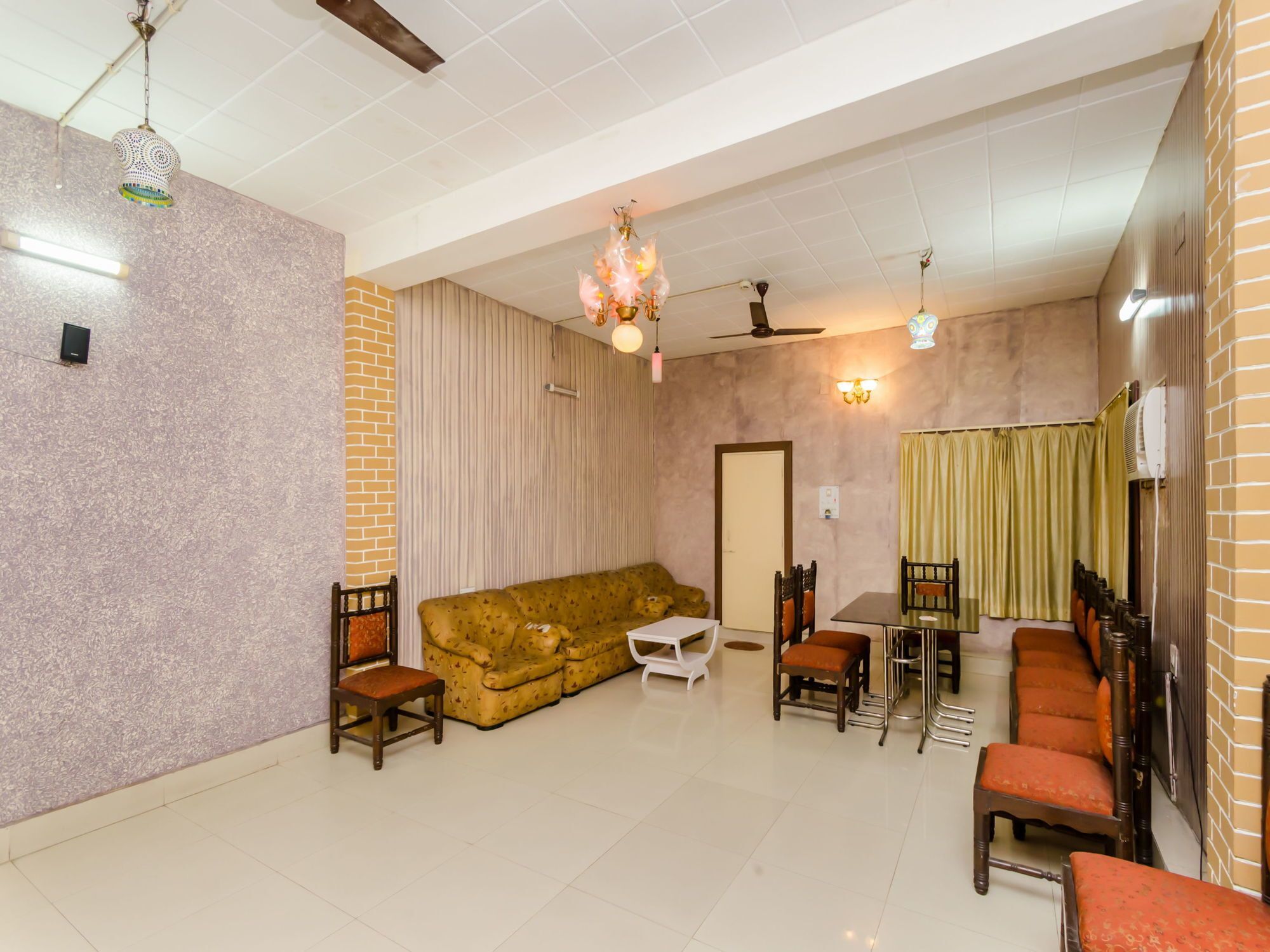 Oyo 8998 Hotel Aayash Liluah ภายนอก รูปภาพ